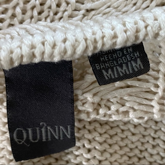 QUINN V-Neck Pullover Sweater w Cable Stitch Back Detail Tan Neutral Medium - Picture 5 of 10